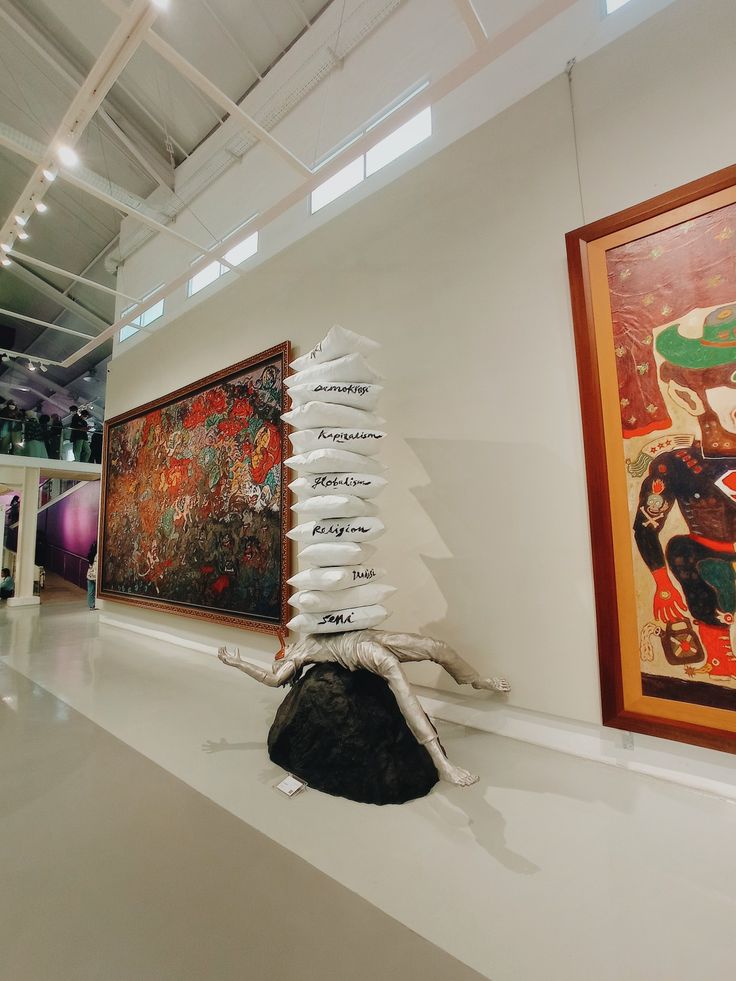 Seni yang ada di Tumurun Private Museum