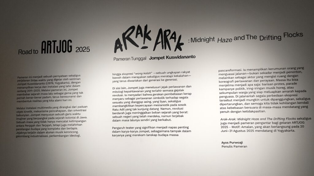 Jompet Kuswidananto yang menampilkan karya berjudul “Arak-Arak”, (Creartips).