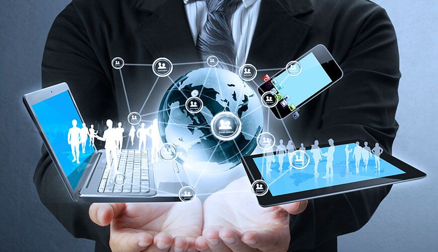 Di tengah derasnya arus perubahan teknologi era digital, kreativitas telah menjadi komoditas utama dalam dunia kerja, bisnis, dan pendidikan.