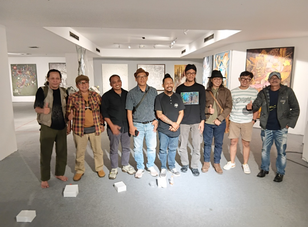 Indonesian Artists mengadakan konferensi pers (metropolitanpost.id).
